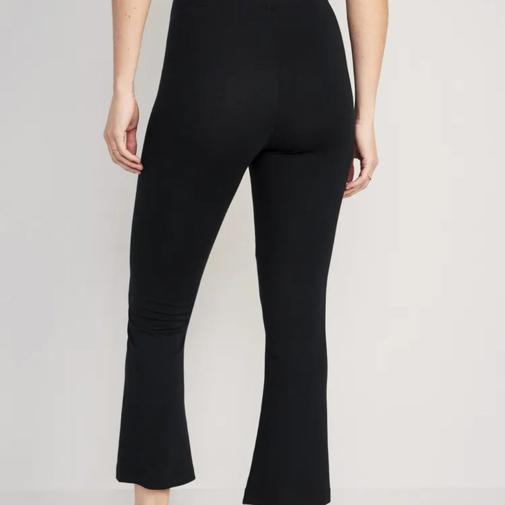Old Navy Black High Waisted Cropped Flare Leggings / Tall/ L & XL - Picture 2 of 10